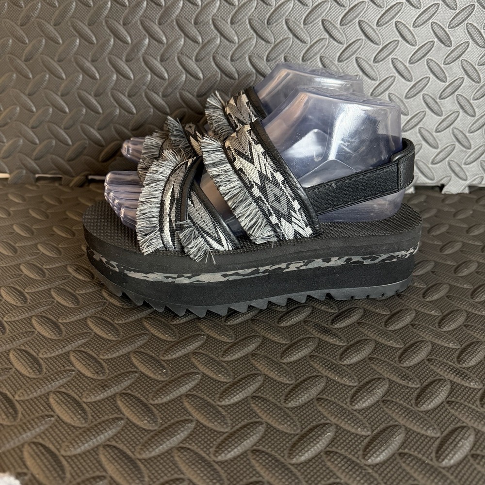Teva Womens Flatform Ceres Chunky Sandals Size 6 Platform Fringe